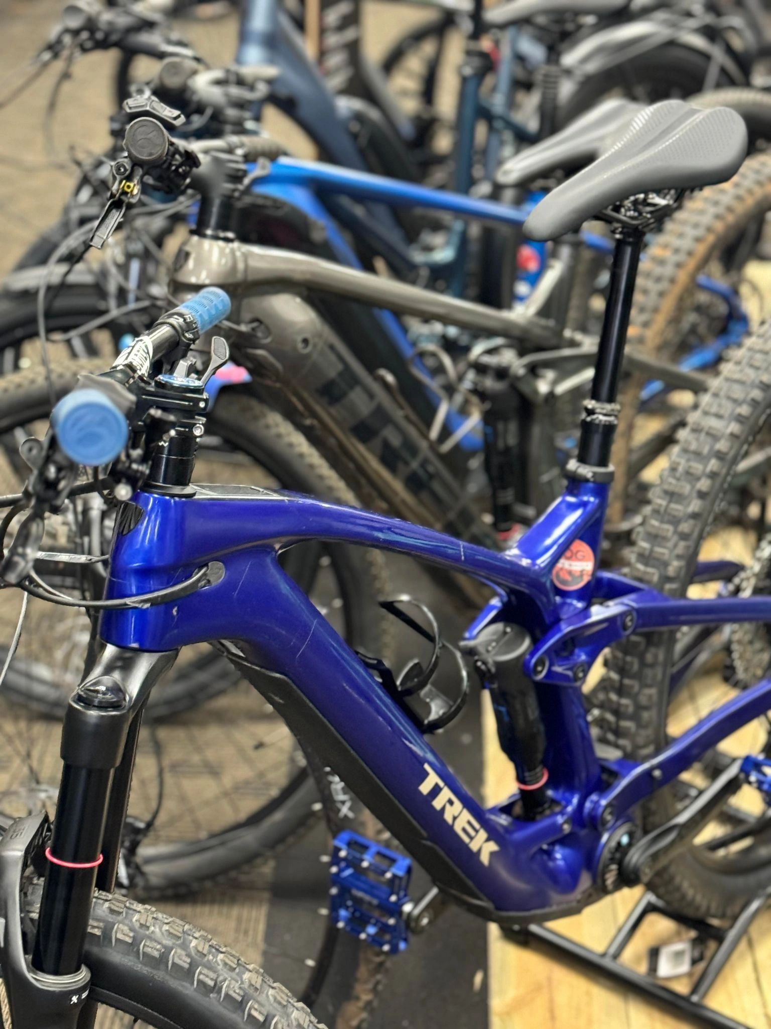 Trek fuel vs specialized stumpjumper hotsell